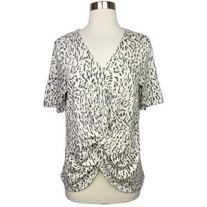 Stitch Fix l Bobeau Front Twist Top, Small